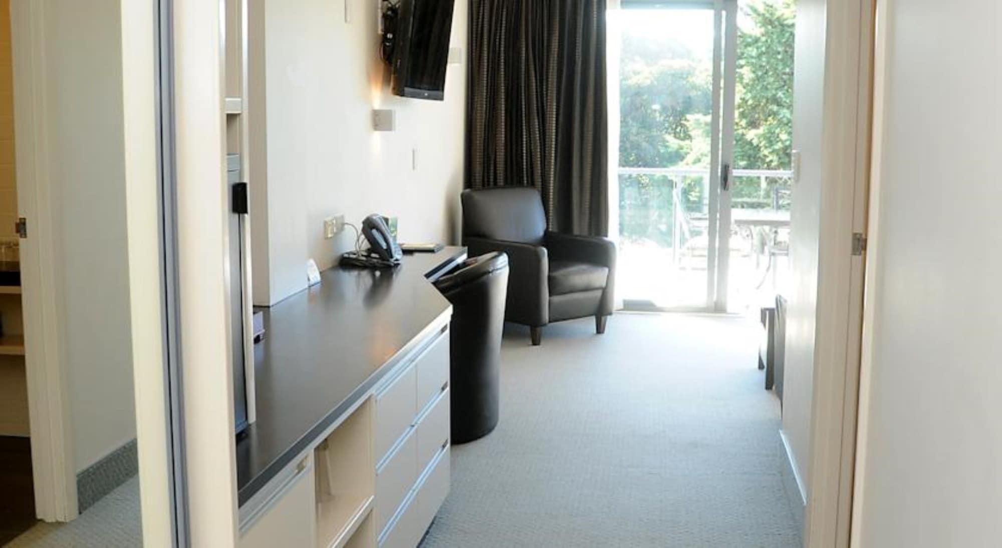 Emerald Hotel Gisborne Exterior photo
