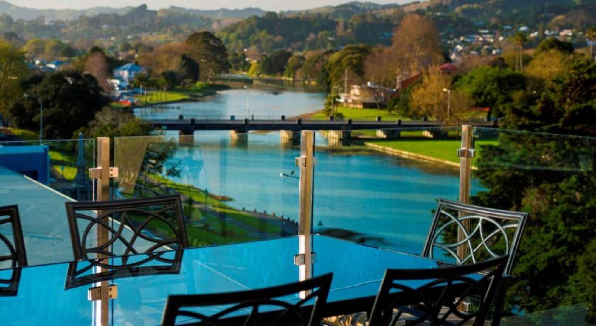 Emerald Hotel Gisborne Exterior photo